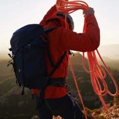 FJÄLLRÄVEN BERGTAGEN STRETCH TROUSERS W Damen - Trekkinghose 14 FJÄLLRÄVEN BERGTAGEN STRETCH TROUSERS W Damen - Trekkinghose -Outdoor-Bekleidungsgeschäft 5637700381 v bergtagen stretch trousers w fjaellraeven 24