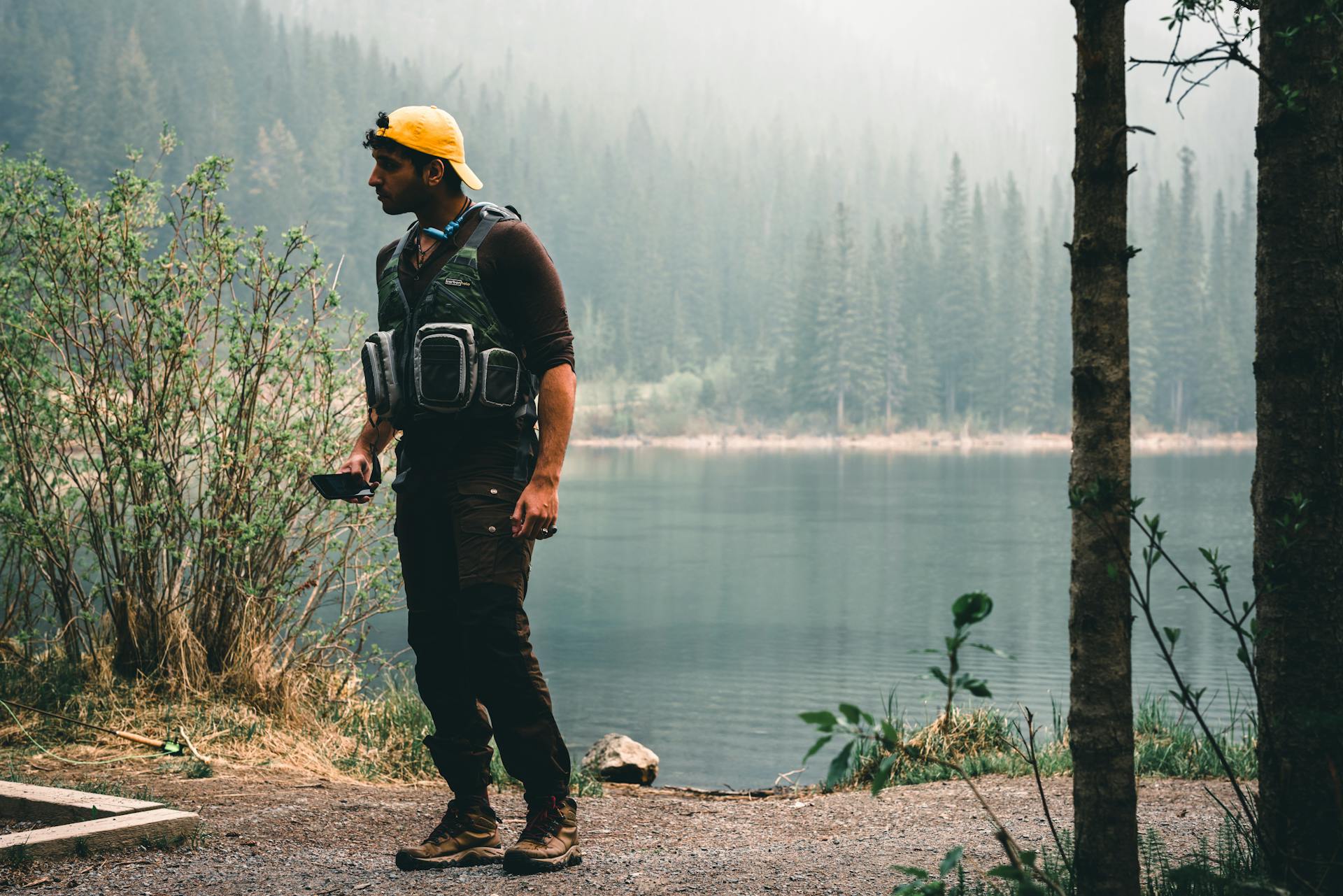 Outdoor-Bekleidungsgeschäft -Outdoor-Bekleidungsgeschäft pexels lureofadventure 17219015